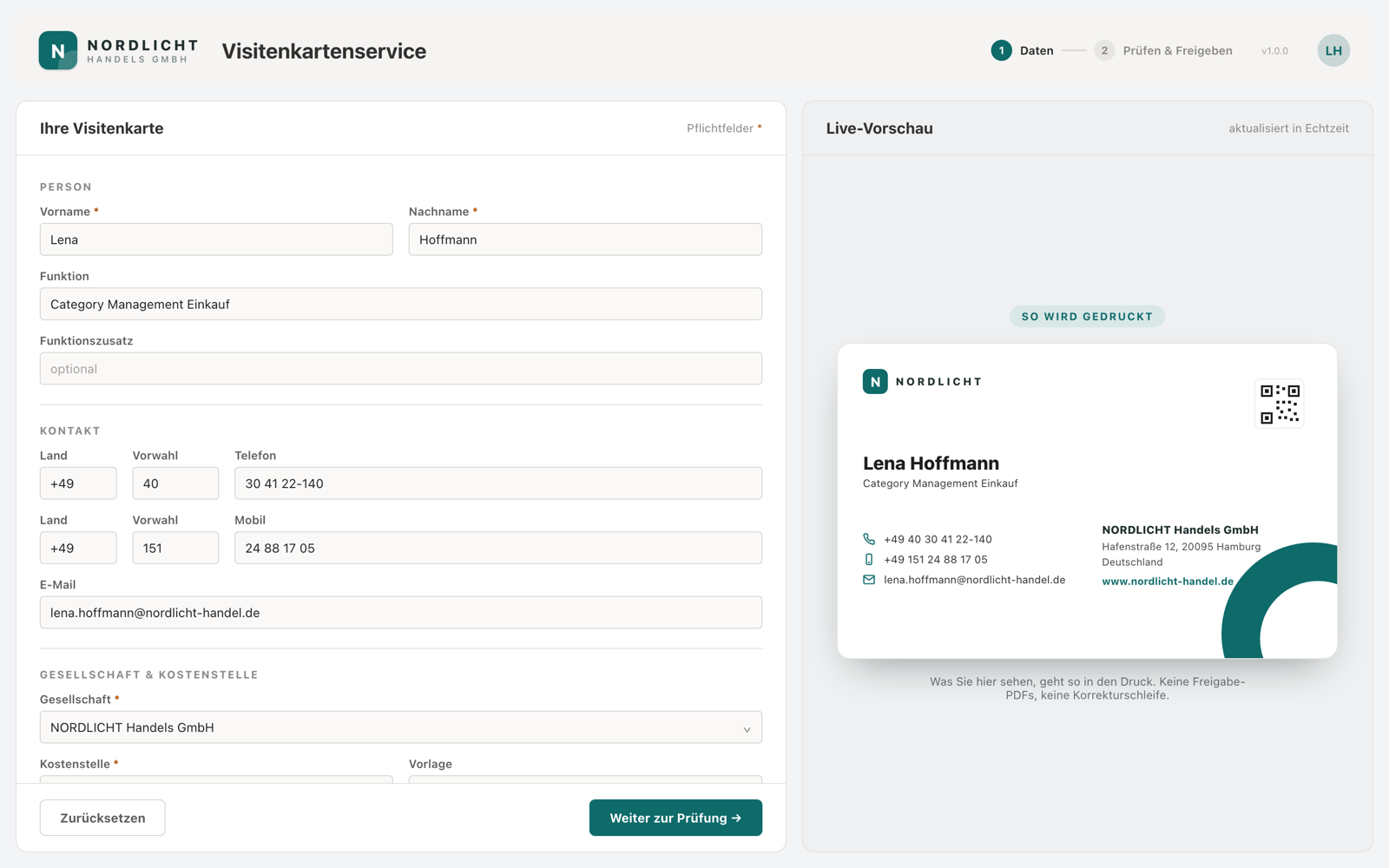 Antragsformular der Visitenkarten-App mit maßstabsgetreuer Live-Vorschau der fertigen Karte